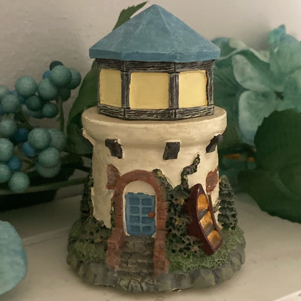 🌸 (2/$20) 1996 FIGI Graphics Lighthouse Stamp Dispenser - Coastal Office Decor